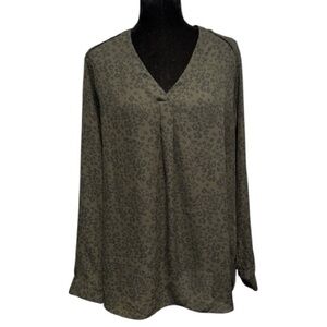 Denver Hayes Leopard Print Long Sleeve Top